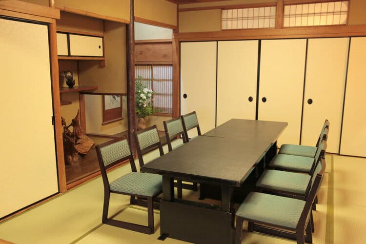 교토의 유명한 요리 레스토랑Kodaiji Kyo-ryori Manjiro